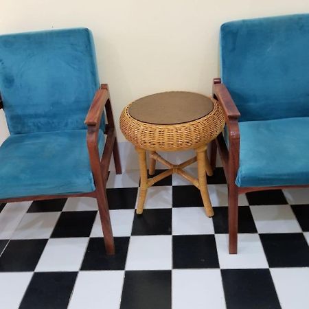 Room 7 - Studio In A Villa 5Mn Walk From The Royal Palace With Swimming Pool Phnom Penh Exterior foto